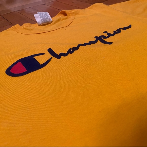 Yellow Champion tee with raised velvet logo - Picture 4 of 4